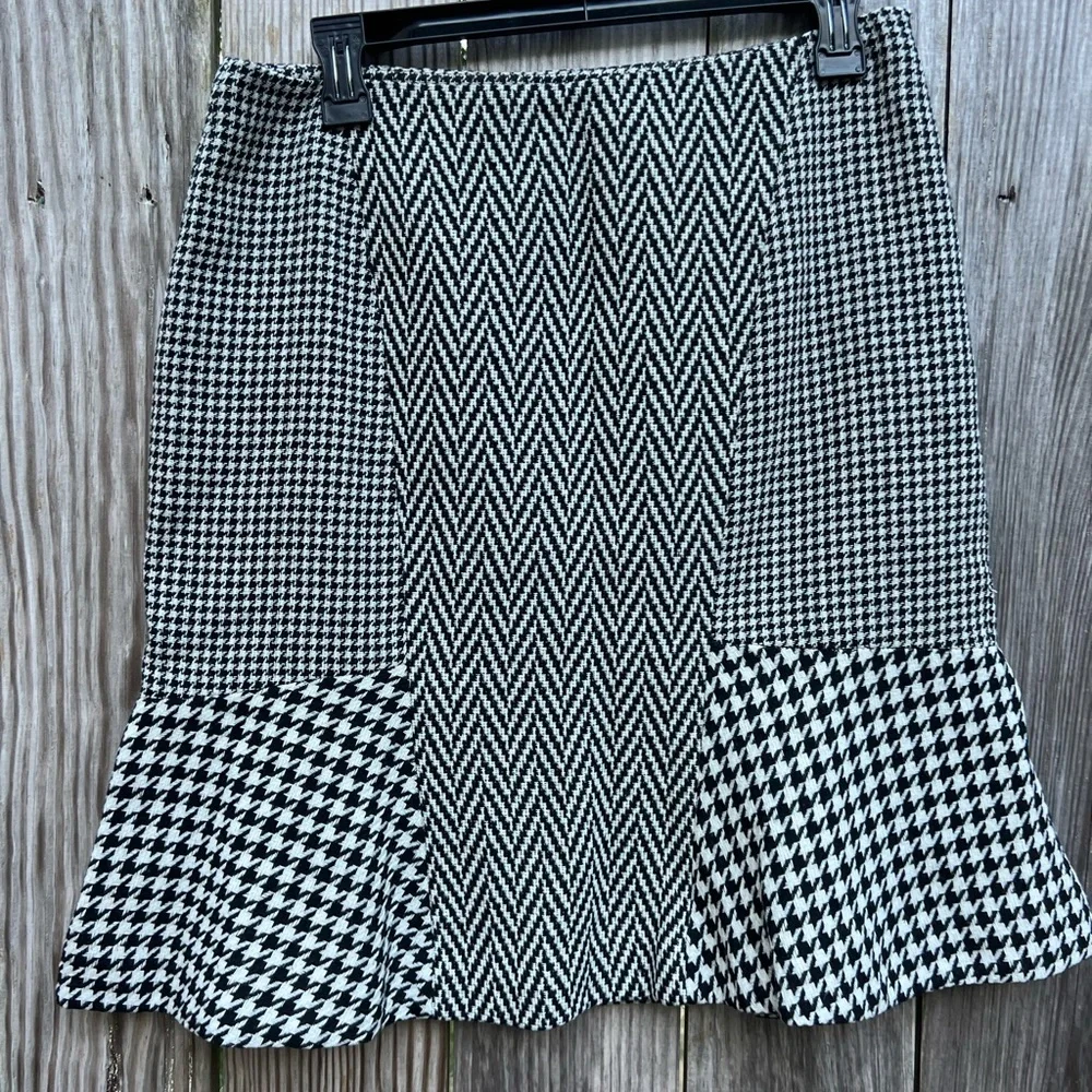 ANN TAYLOR Houndstooth Lined Trumpet Skirt Women’s 6
